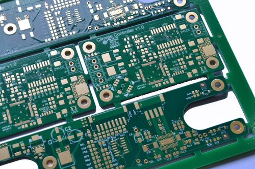 Las últimas noticias de la compañía alrededor Qué problemas de fabricación deben considerarse en el diseño de PCB