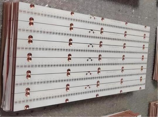 Buen precio Servicio de diseño de placas de circuito impreso de PCB de cobre Soluciones personalizadas para aplicaciones de dispositivos inteligentes y electrónica integrada en línea